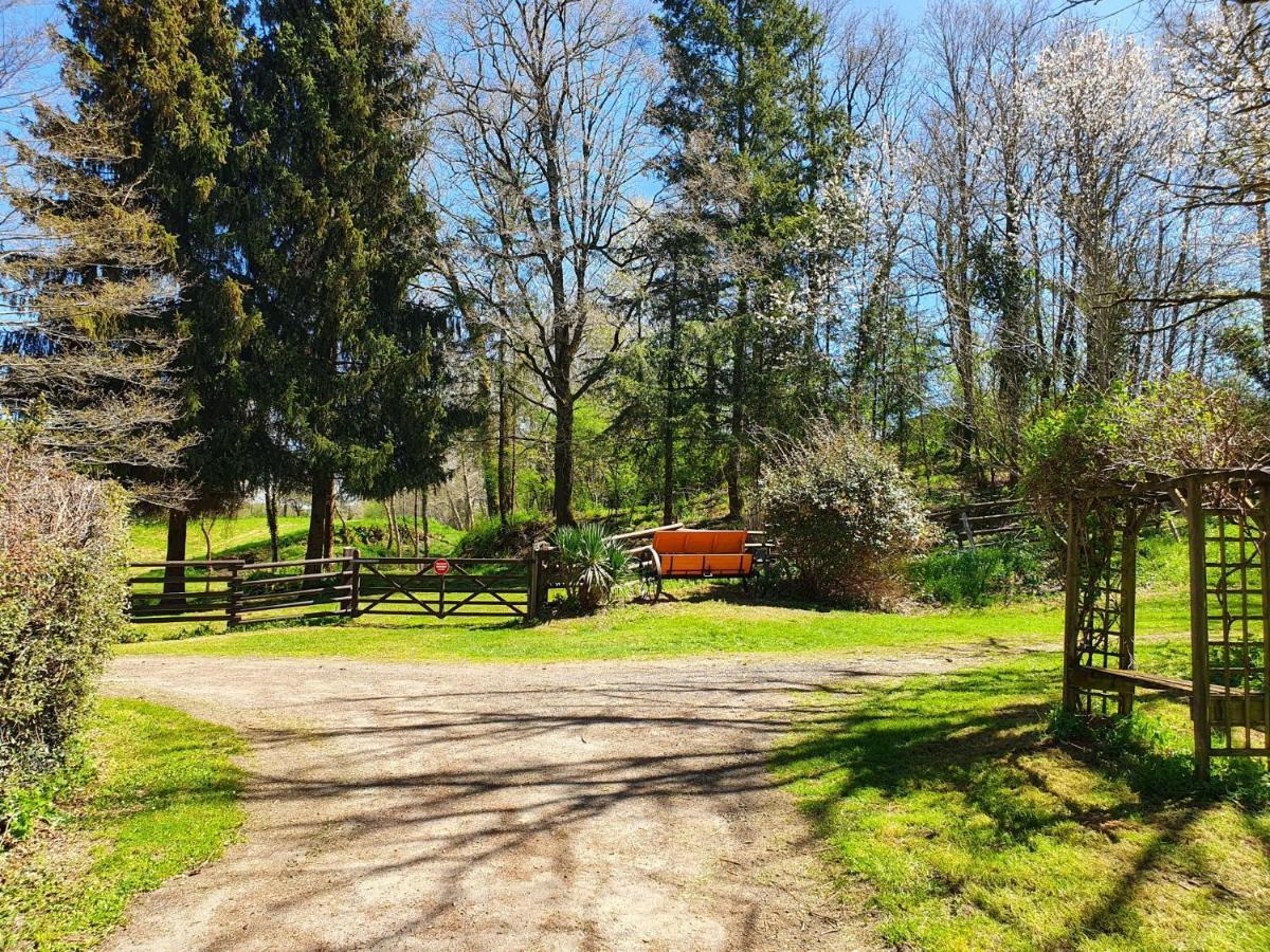 Moulin Du Pommier Glamping & Camping Saulgond Exteriör bild
