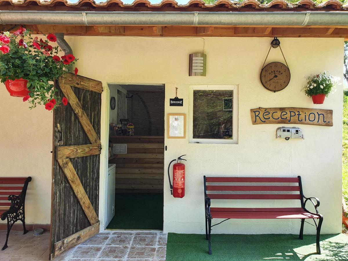 Moulin Du Pommier Glamping & Camping Saulgond Exteriör bild