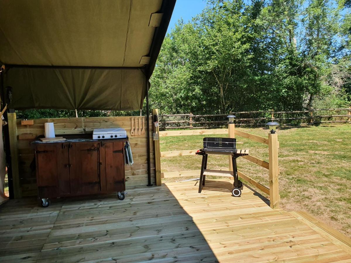 Moulin Du Pommier Glamping & Camping Saulgond Exteriör bild