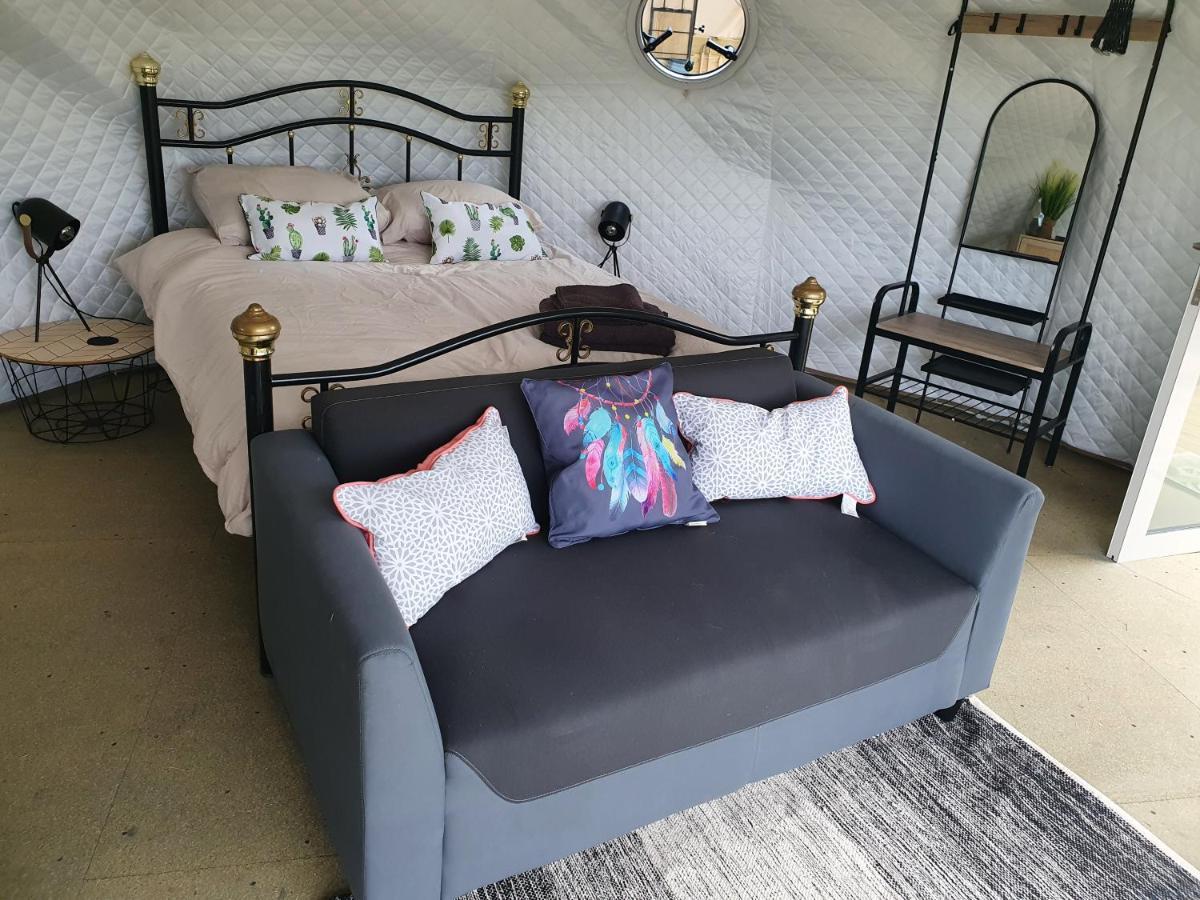 Moulin Du Pommier Glamping & Camping Saulgond Exteriör bild