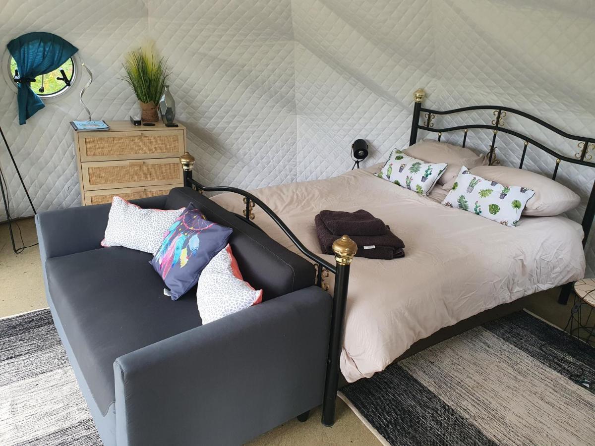 Moulin Du Pommier Glamping & Camping Saulgond Exteriör bild